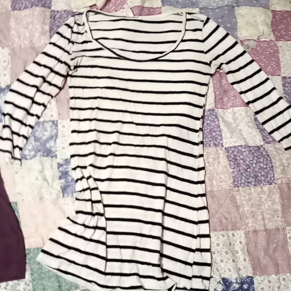 Shirts - Picture 4 of 5